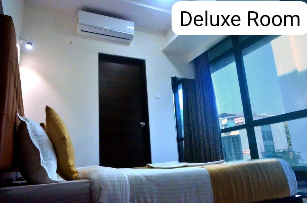 The Best Hotel Mumbai  Buitenkant foto
